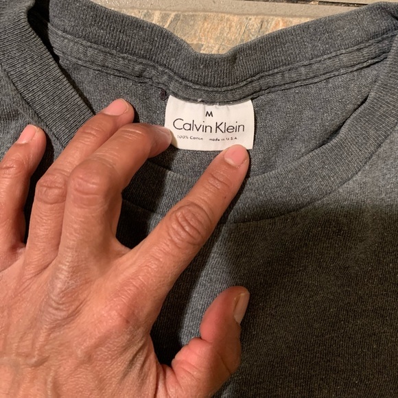 Vintage Calvin Klein T-Shirt Made in USA - Picture 3 of 4